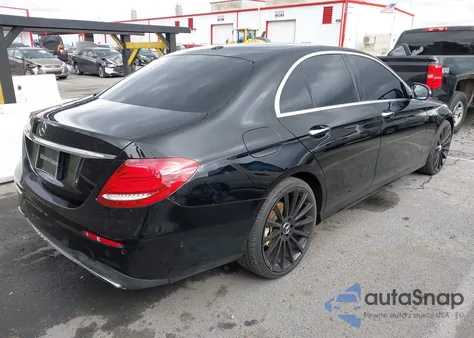 2017 Mercedes-Benz E 300 z USA, uszkodzony, nr VIN WDDZF4JB8HA174469